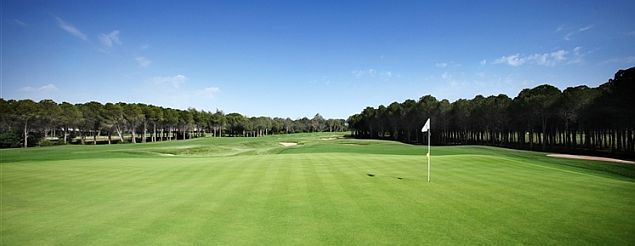 The Montgomerie weites Fairway Belek